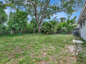 311 SW 68th Terrace, Pembroke Pines FL 33023