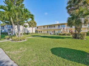 105 Coventry E 105, West Palm Beach FL 33417