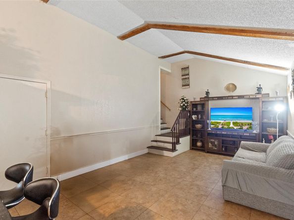 7527 SW 7th Court, North Lauderdale FL 33068