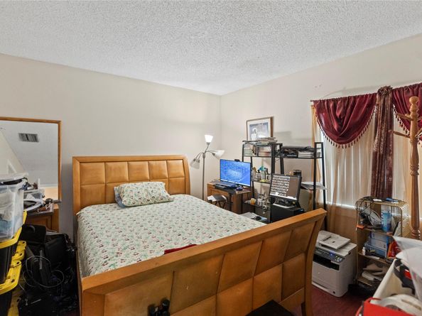 7527 SW 7th Court, North Lauderdale FL 33068