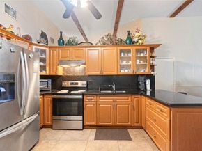 7527 SW 7th Court, North Lauderdale FL 33068