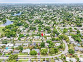7904 NW 74th Ter, Tamarac FL 33321