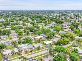 7904 NW 74th Ter, Tamarac FL 33321