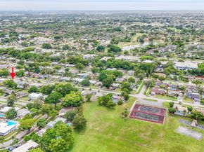 7904 NW 74th Ter, Tamarac FL 33321