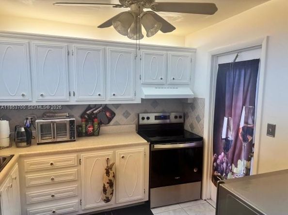 4270 NW 40th Street 306, Lauderdale Lakes FL 33319
