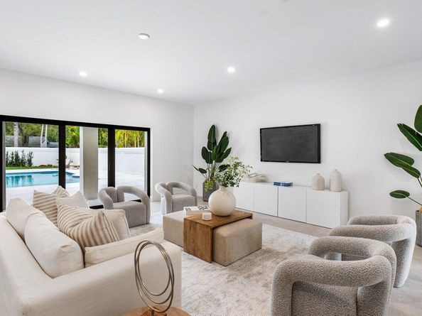 2050 Isabel Oeste Road, Boca Raton FL 33486