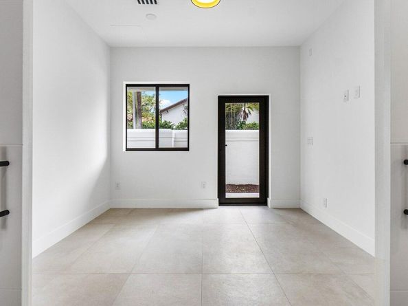 2050 Isabel Oeste Road, Boca Raton FL 33486