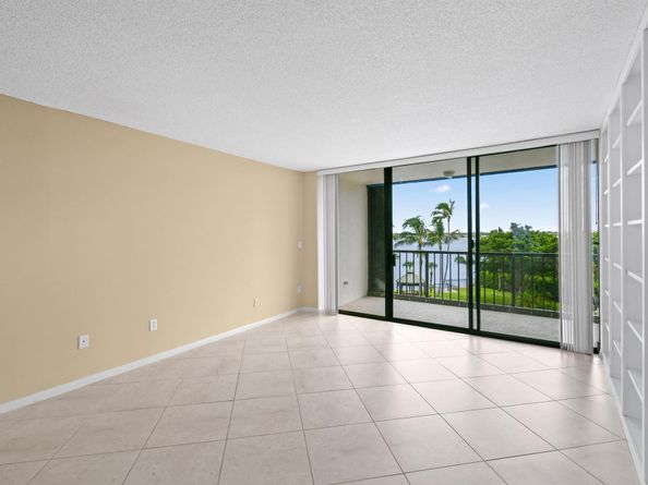 5200 N Flagler Drive 404, West Palm Beach FL 33407
