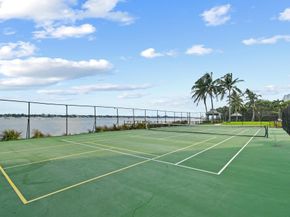 5200 N Flagler Drive 404, West Palm Beach FL 33407