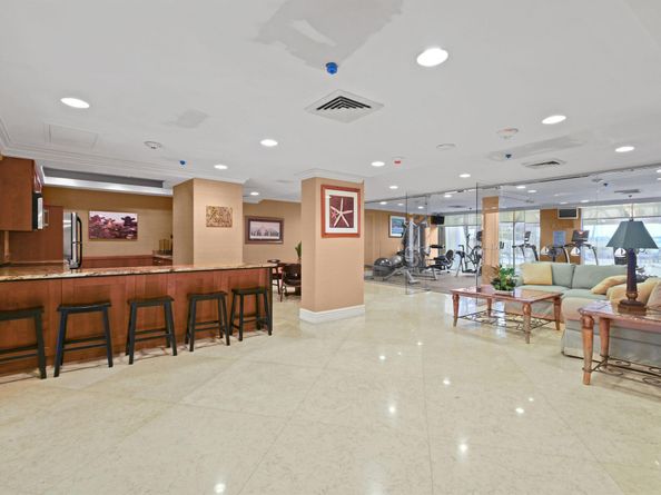 5200 N Flagler Drive 404, West Palm Beach FL 33407