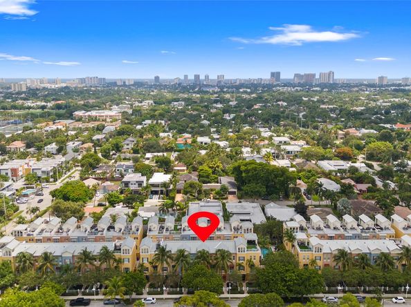 530 NE 7th Ave 1, Fort Lauderdale FL 33301