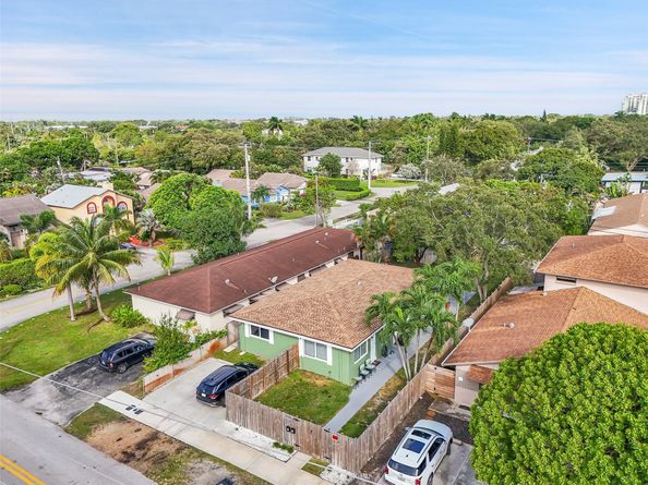 513 SW 15th St, Fort Lauderdale FL 33315