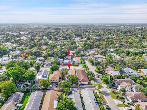 513 SW 15th St, Fort Lauderdale FL 33315