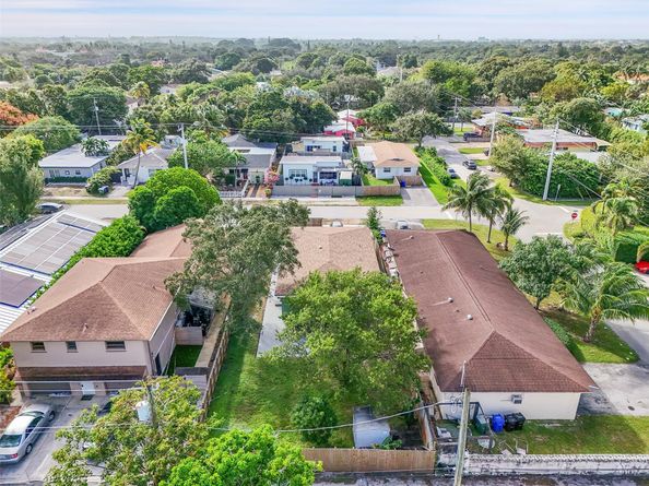 513 SW 15th St, Fort Lauderdale FL 33315