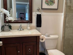 110 Cypress Club Dr 101, Pompano Beach FL 33060