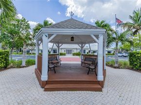 110 Cypress Club Dr 101, Pompano Beach FL 33060