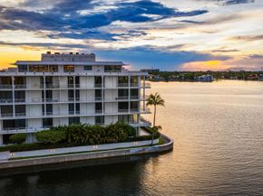 2155 Ibis Isle Road Ph3, Palm Beach FL 33480
