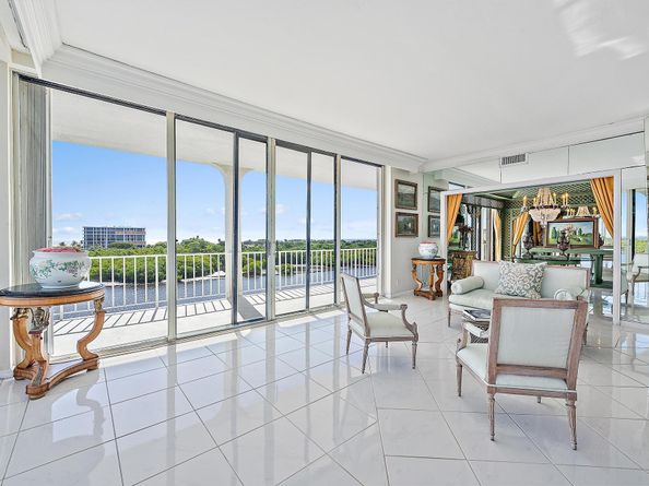2155 Ibis Isle Road Ph3, Palm Beach FL 33480