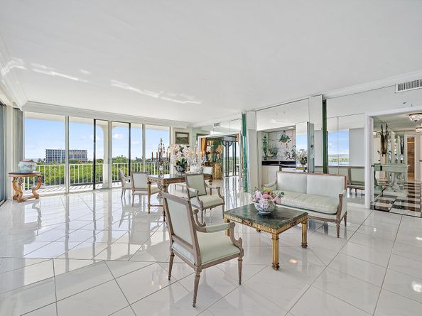 2155 Ibis Isle Road Ph3, Palm Beach FL 33480