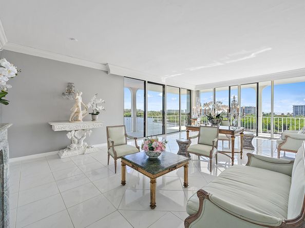 2155 Ibis Isle Road Ph3, Palm Beach FL 33480