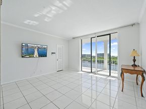 2155 Ibis Isle Road Ph3, Palm Beach FL 33480