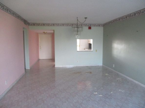 1401 NE Miami Gardens Dr 488, Miami FL 33179