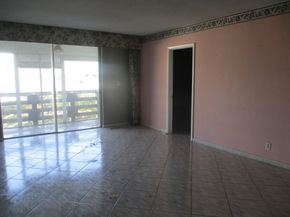 1401 NE Miami Gardens Dr 488, Miami FL 33179