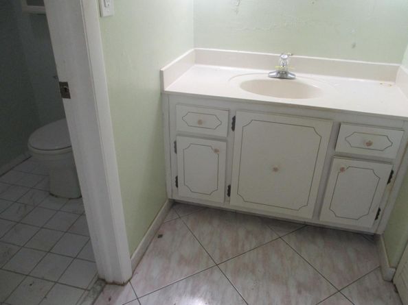 1401 NE Miami Gardens Dr 488, Miami FL 33179