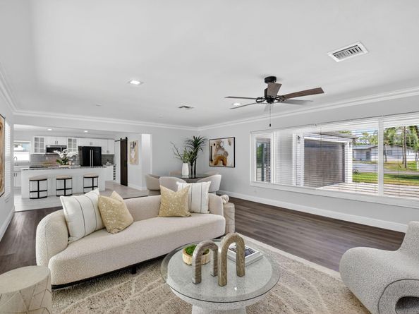 714 SW 25th Avenue, Boynton Beach FL 33435