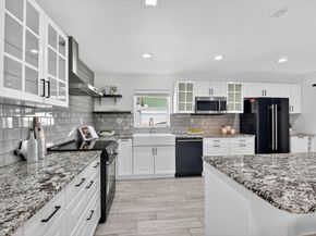 714 SW 25th Avenue, Boynton Beach FL 33435