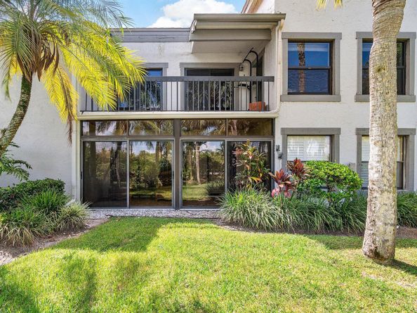 11223 Pond View Drive A102, Wellington FL 33414