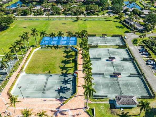 11223 Pond View Drive A102, Wellington FL 33414