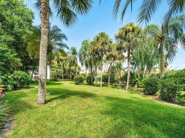 11223 Pond View Drive A102, Wellington FL 33414