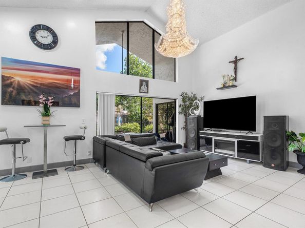 6335 NW 52nd Street, Coral Springs FL 33067