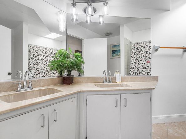6335 NW 52nd Street, Coral Springs FL 33067