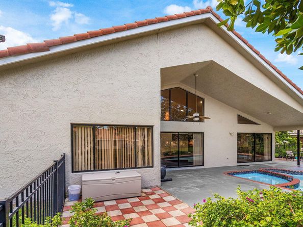 6335 NW 52nd Street, Coral Springs FL 33067