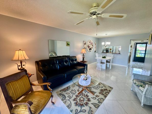 7214 Golf Colony Court 205, Lake Worth FL 33467