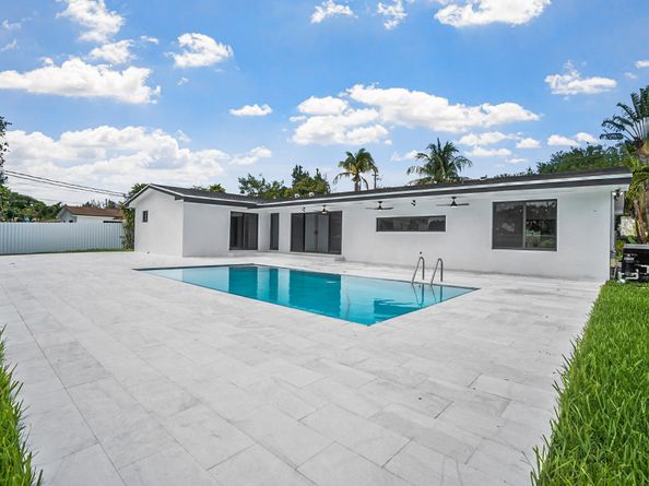 1860 NE 199th Street, Miami FL 33179