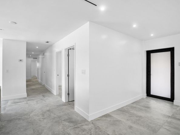 1860 NE 199th Street, Miami FL 33179