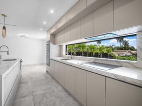 1860 NE 199th Street, Miami FL 33179