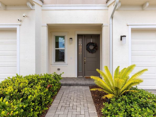 16330 Oakview Drive, Westlake FL 33470