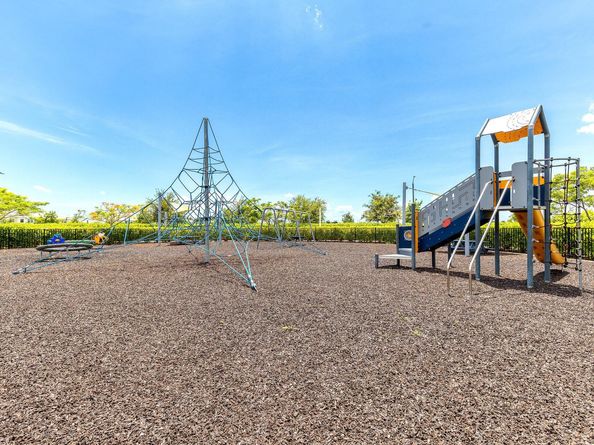 16330 Oakview Drive, Westlake FL 33470