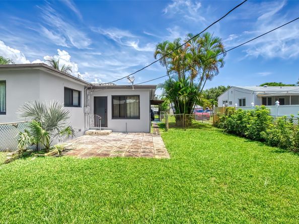 433 N 26th Ave, Hollywood FL 33020