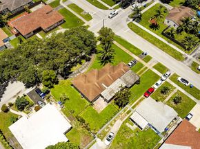 433 N 26th Ave, Hollywood FL 33020