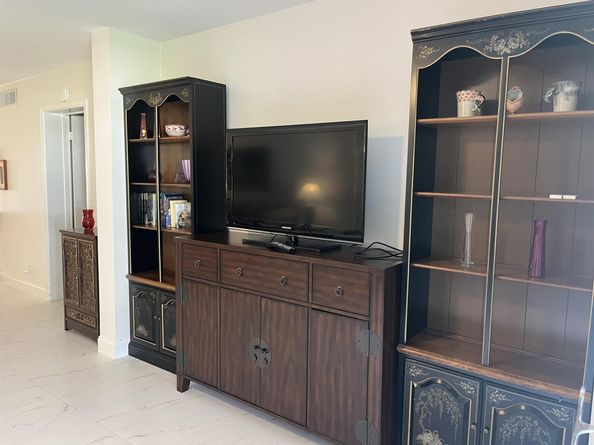 250 John F Kennedy Drive 107, Atlantis FL 33462