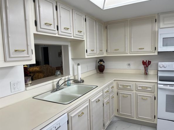250 John F Kennedy Drive 107, Atlantis FL 33462