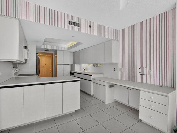 3211 S Ocean Boulevard 804, Highland Beach FL 33487