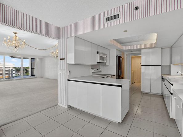 3211 S Ocean Boulevard 804, Highland Beach FL 33487
