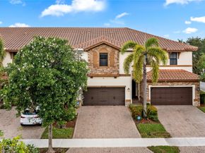 9573 Town Parc Cir S, Parkland FL 33076
