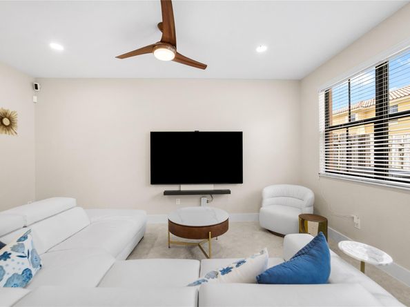9573 Town Parc Cir S, Parkland FL 33076